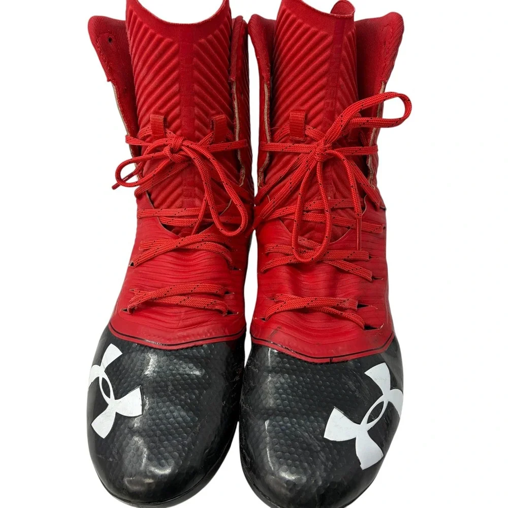 Under Armour take field